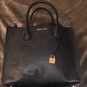 Michael Kors Cross body purse